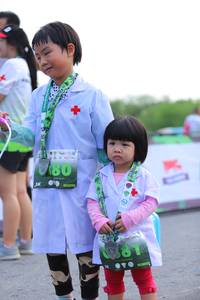 BIB: 
                            <button type="button" onclick="openModal(3656841)" class="btn btn-primary btn-sm float-right btn-popup" data-toggle="modal" data-target=".modal-high-quality">
                        <i class="fas fa-shopping-cart"></i> Add to Cart
                    </button>
                                            <button type="button" onclick="isThisMe(3656841, true)" class="btn btn-success btn-sm float-right btn-popup btn-isme hidden" data-toggle="tooltip" data-placement="bottom" title="นี่คือรูปของคุณใช่ไหม คลิกที่นี่เพื่อเอาเข้าอัลบั้ม">
                        <i class="fas fa-plus"></i> Add to album
                    </button>
                    <button type="button" onclick="isThisMe(3656841, false)" class="btn btn-warning btn-sm float-right btn-popup btn-isnotme hidden">
                        <i class="fas fa-ban"></i> Remove from album
                    </button>